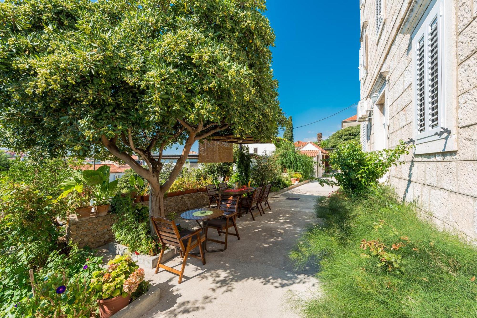 Apartment Miljas *
